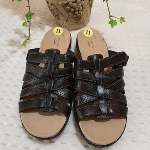 CLARKS COLLECTION WOMEN SANDALS  SIZE 11